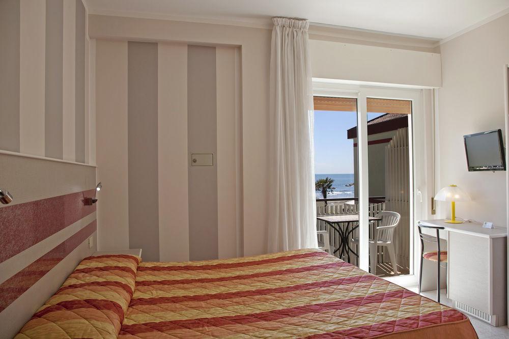 Hotel Righetto Fronte Mare Cavallino-Treporti Exterior foto